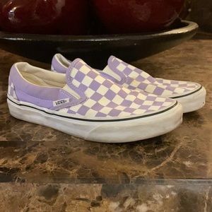 USED NO BOX!!Light purple slip on vans.SIZE WOMEN6.5/ SIZE MEN 5 STYLE:CHECKERED
